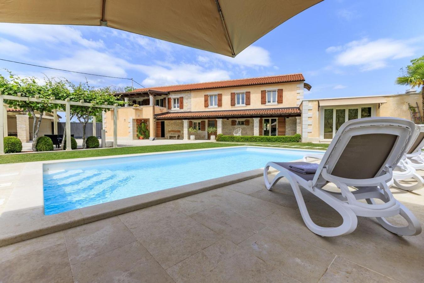 Villa Viscum In Central Istria For 8 Persons With Large Garden - Pet Friendly Pazin Extérieur photo