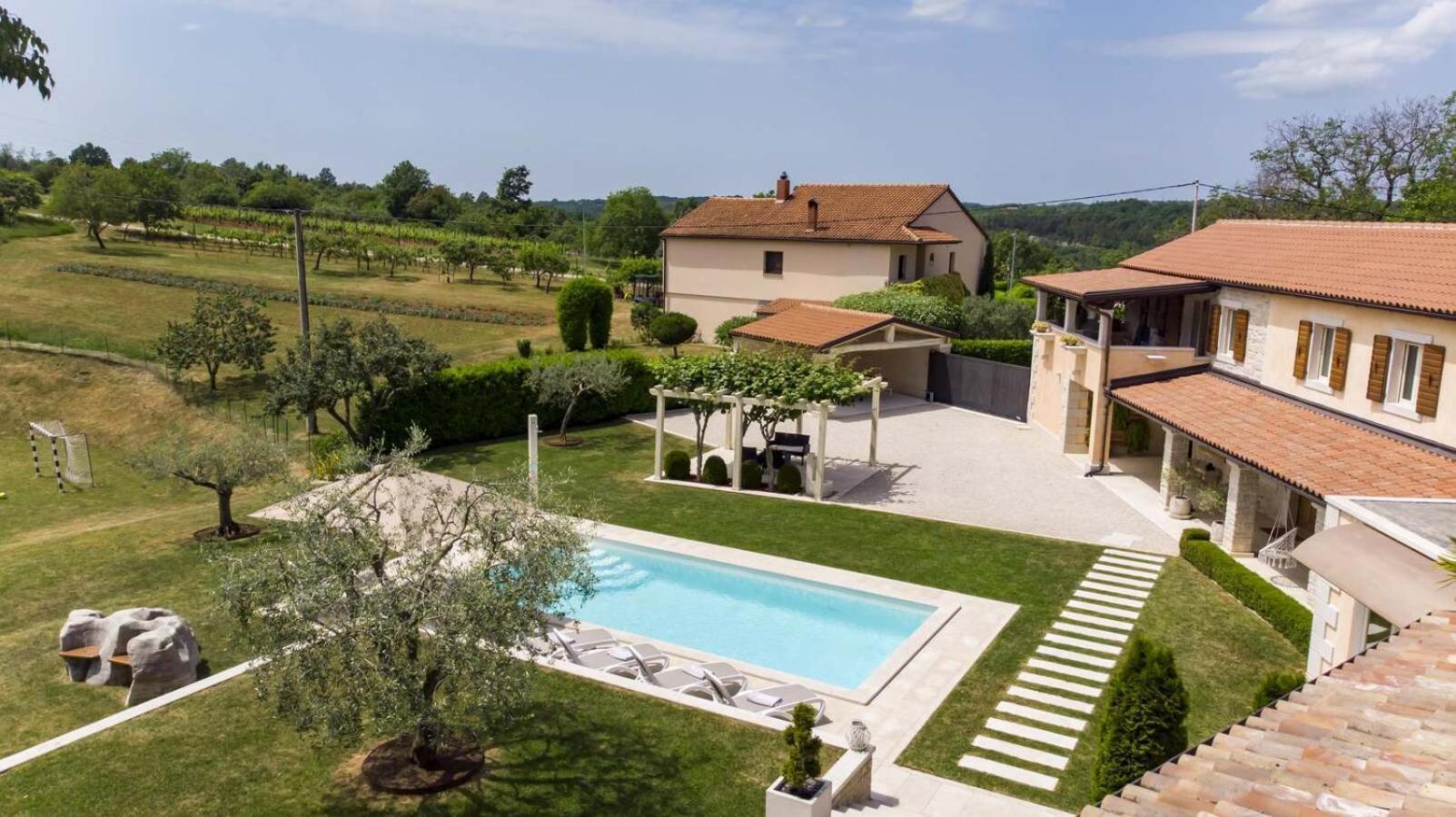 Villa Viscum In Central Istria For 8 Persons With Large Garden - Pet Friendly Pazin Extérieur photo